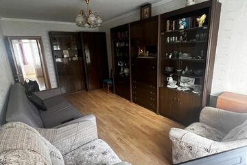 2-к квартира, 48,3 м², 2/5 эт.