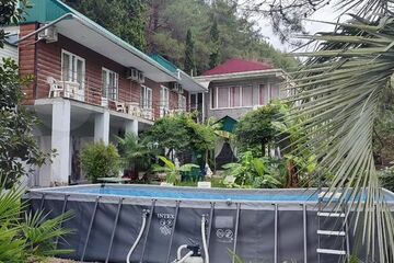 Дом, 452 м², 2 эт.