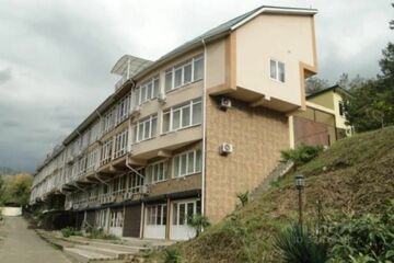 Часть дома, 100 м², 3 эт.