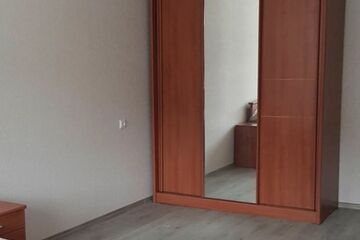 1-к квартира, 38 м², 8/13 эт.