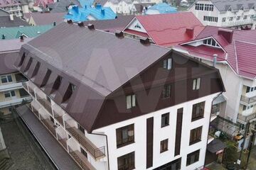 Дом, 916 м², 3 эт.