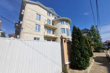 Дом, 830 м², 4 эт.