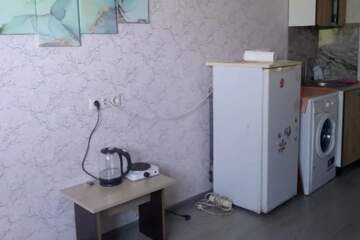 Комната, (всего 4 ком.), 15 м², 4/5 эт.